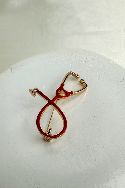 Hemşire-Doktor Kırmızı Mineli Seteskop Broş (5cm)