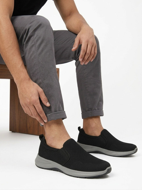 Erkek Siyah Bağcıksız Spor Ayakkabı - Nefes Alabilen Fileli Slip-On Günlük Yürüyüş Ayakkabısı tarzpoli92
