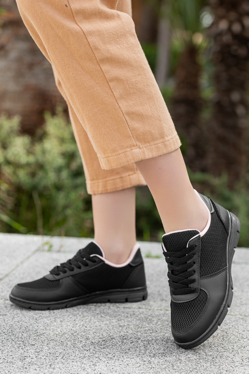 Kadın Siyah Bağcıklı Düz Taban Fileli Sneaker Mevsimlik Yumuşak Casual Yürüyüş Ayakkabı