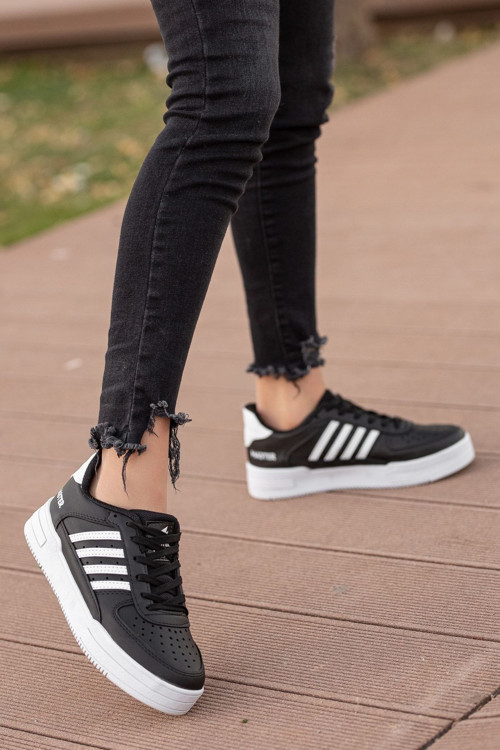 Kadın Siyah Beyaz Şeritli Günlük Spor Ayakkabı Ortopedik Yumuşak Kalın Taban Deri Sneaker