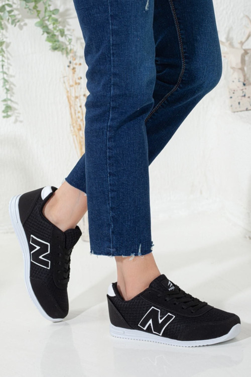 Kadın Siyah Beyaz Günlük Bağcıklı Düz Taban Casual Yumuşak Sneaker Yürüyüş Spor Ayakkabı