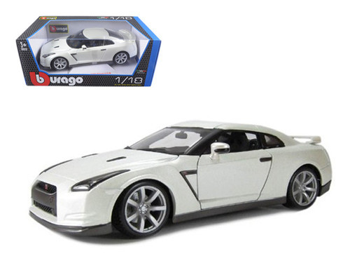 Burago 2009 Nissan GT-R 1/18 Model Araba