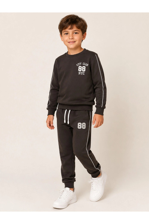 Erkek Çocuk Koyu Kahverengi 88 Nakışlı Biyeli Sweatshirt Jogger Eşofman Takımı