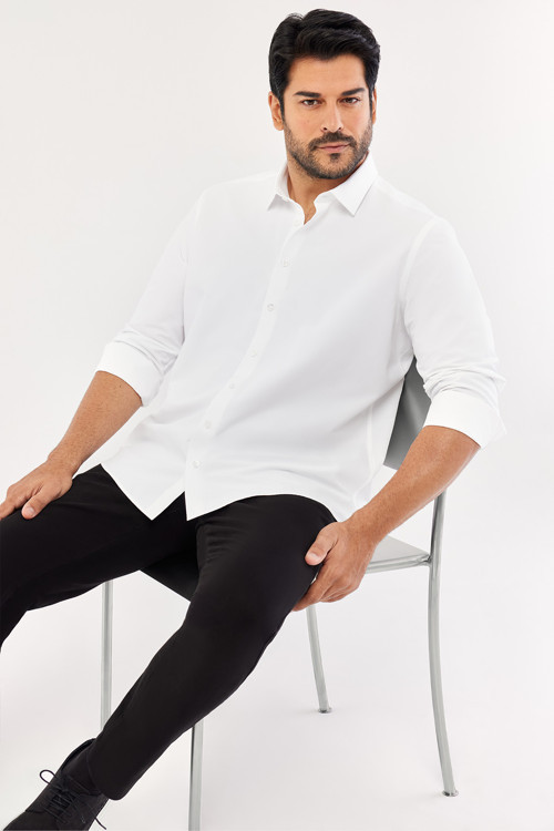 Erkek Beyaz Kolay Ütülenebilir Slim Fit Dar Kesim Klasik Yaka Pamuklu Gömlek