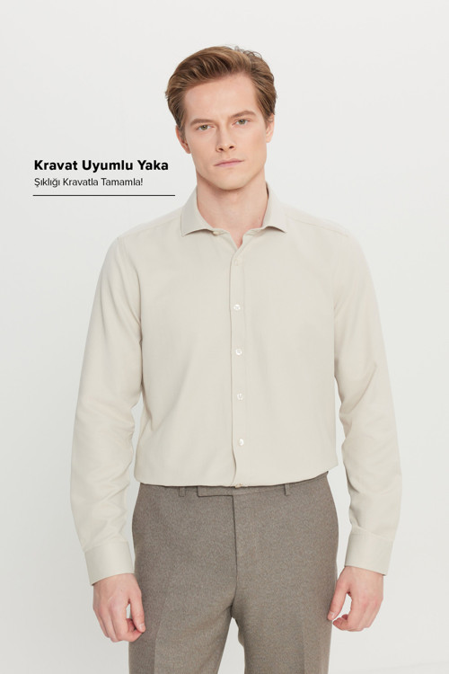 Erkek Bej Kolay Ütülenebilir Slim Fit Dar Kesim İtalyan Yaka Armürlü Basic Gömlek