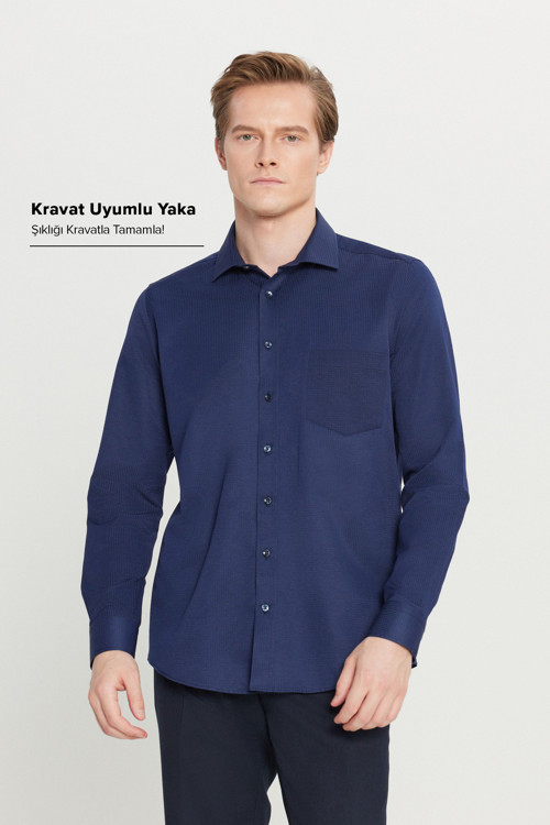 Erkek Lacivert Pamuklu Tailored Slim Fit Dar Kesim Klasik Yaka Armürlü Cepli Gömlek