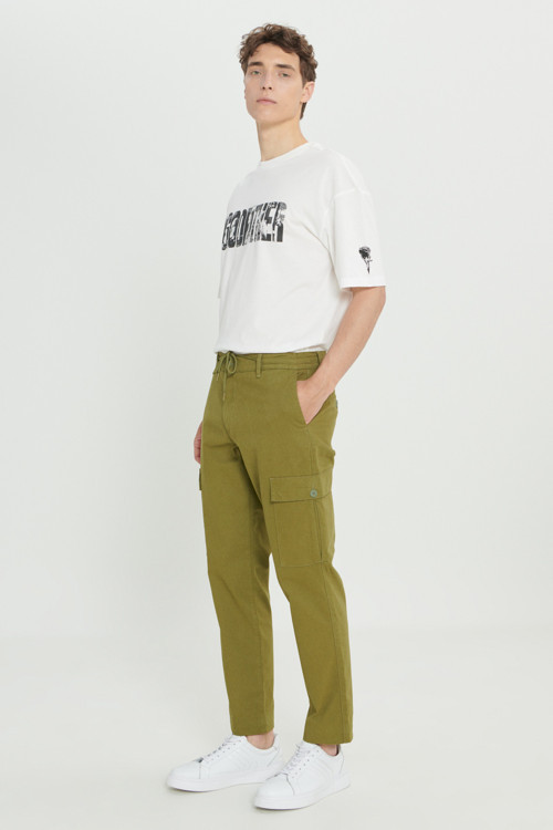 Erkek Haki Comfort Fit Rahat Kesim Pamuklu Esnek Yan Cepli Kargo Pantolon