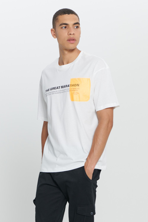 Erkek Beyaz Loose Fit Bol Kesim %100 Pamuk Baskılı Bisiklet Yaka Tişört