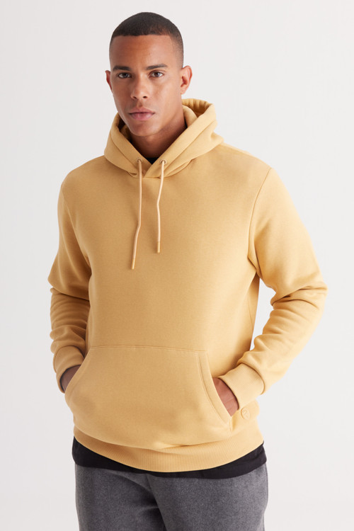 Erkek Hardal Standart Fit Pamuklu Kapüşonlu Sweatshirt