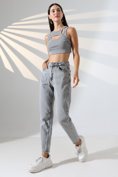 Kız / Kadın Yırtık Detaylı Yüksek Bel Relaxed Boyfrıend Fit Denim Kot Pantolon