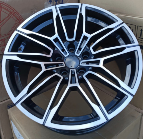 5X112 18 inç BMW G KASA JANT MODELİ ÖN:8x18/ET-30/CB:66.6 ARKA:9X18/ET-37/CB:66.6 JANT MODELİ BİR TAKIM 4 ADET