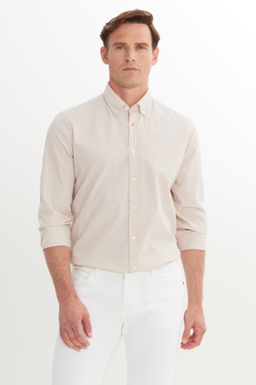 Erkek Beyaz-Bej Pamuklu Slim Fit Dar Kesim Düğmeli Yaka Kareli Gömlek