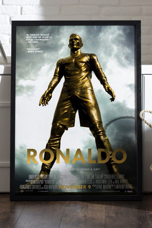 Cristiano Ronaldo Siyah Ahşap Çerçeveli Poster, Spor Duvar Tablosu