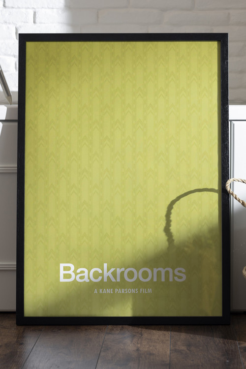 Backrooms Siyah Ahşap Çerçeveli Poster, Dekoratif Film Duvar Tablosu
