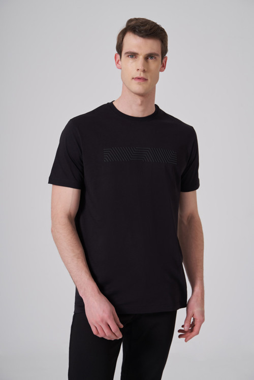 Erkek Siyah Trend Baskılı Bisiklet Yaka Dinamik Fit T-shirt