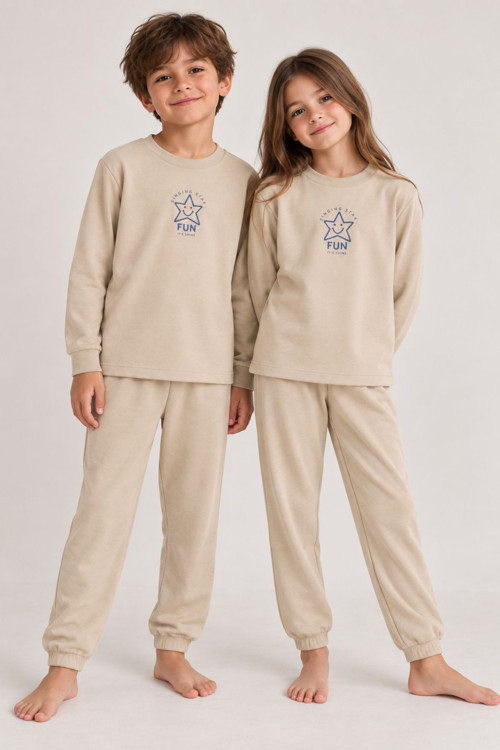 Uzun Kollu Bej Renk Yıldız Baskılı Unisex Çocuk Pijama Takımı