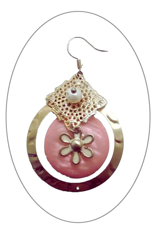 Papatya Desenli Metal Küpe
