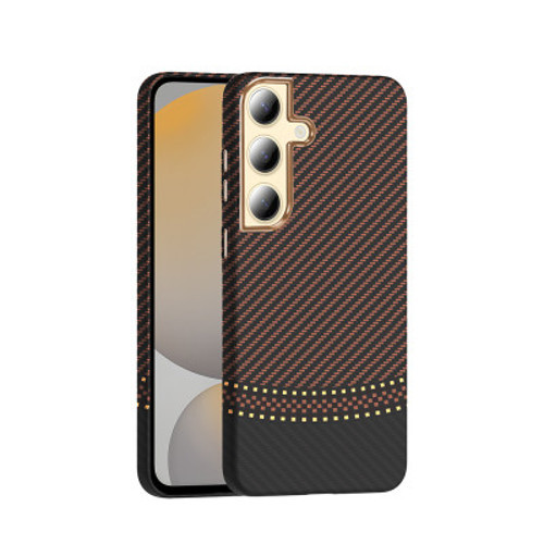 Galaxy S24 Mag Safe Şarj Özellikli Karbon Fiber Görünümlü Gros - Gold-Siyah İnce Kılıf