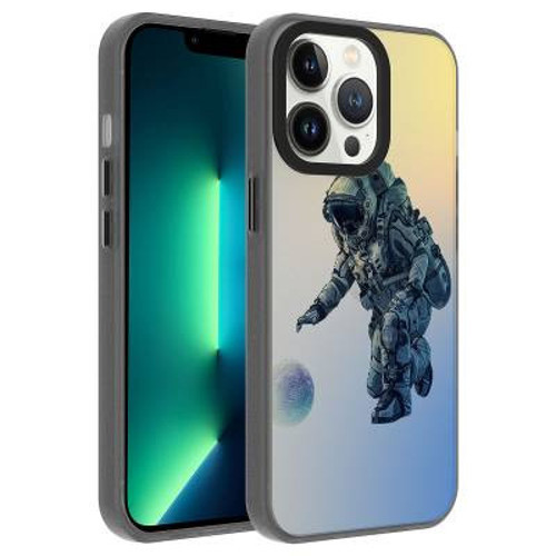 iPhone 13 Pro Max Desenli Dragon Sert Kılıf - Astronot