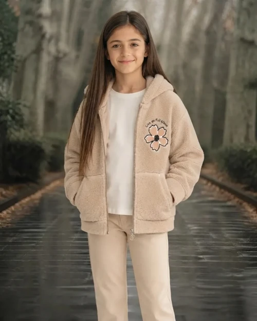 Kız Çocuk Bej Çiçek Nakışlı Kapüşonlu Peluş Hırka