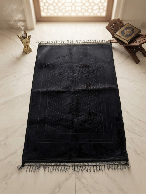 Lüx Kalın Yumuşak Kaymaz Taban Peluş Seccade 80 X 120