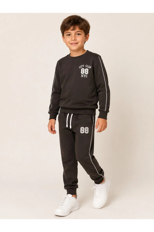 Erkek Çocuk Koyu Kahverengi 88 Nakışlı Biyeli Sweatshirt Jogger Eşofman Takımı