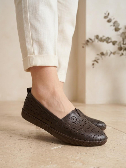 Hakiki Deri Kahverengi Kadın Babet Ortopedik Taban Lazer Delikli Slip-On Comfort Ayakkabı