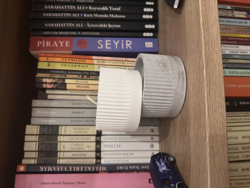 Dekoratif Beton Mum | El Yapımı | Tırtıklı Desen | Beyaz 100 Gr