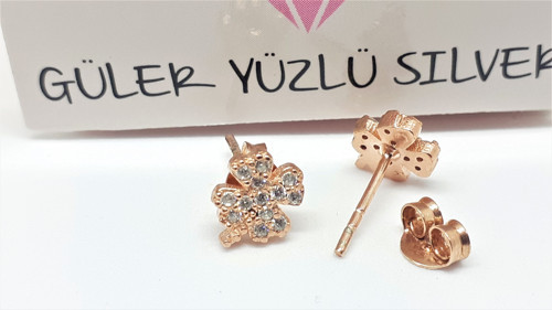 MİNİMAL ZİRKON TAŞLI YONCA GÜMÜŞ KÜPE - ROSE ALTIN KAPLAMA