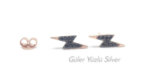 SİYAH TAŞLI ŞİMŞEK GÜMÜŞ KÜPE