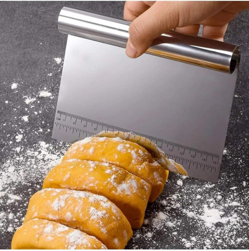 Paslanmaz Çelik Hamur Kesme ve Kazıyıcı Spatula Ölçü Çizgili Pasta Kek Kesici Aparat