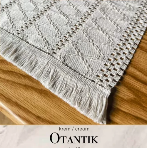 Kreme Krem Otantik 40x140 cm Fransız Dantel Detaylı Sehpa Örtüsü Şık Model