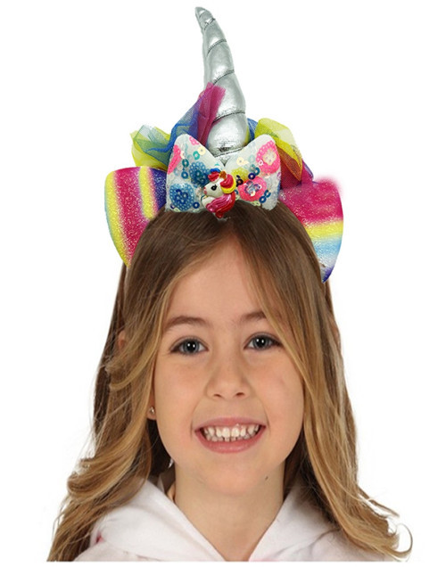 Gümüş Renk Boynuzlu Payetli Fiyonklu Unicorn Tacı 17x27 cm