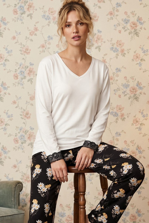 Ekru Desenli V Yaka Danttelli Viskon Örme Pijama Takım 26224618