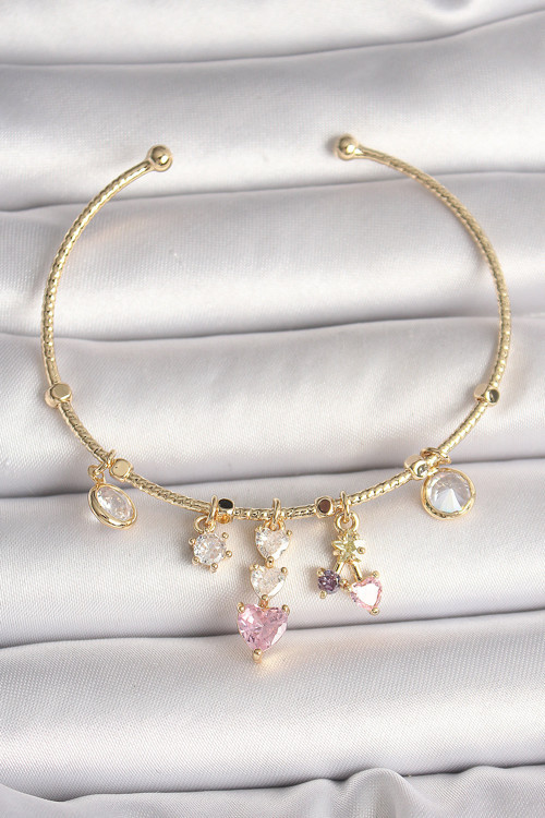 Pirinç Gold Renk Sallantı Zirkon Taşlı Kalp Figür Pembe Kalp Detay Charm Kadın Bileklik