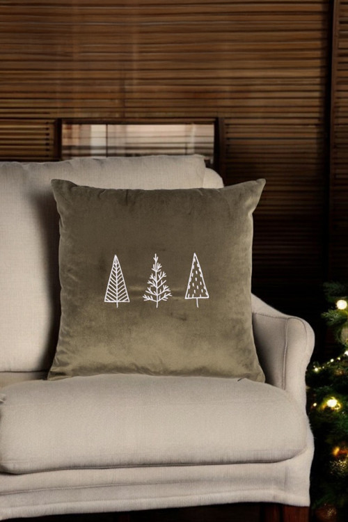 Yılbaşı Kırlent Kılıfı Haki Zemin Çam Ağacı Noel Yeni Yıl Desenli 43X43