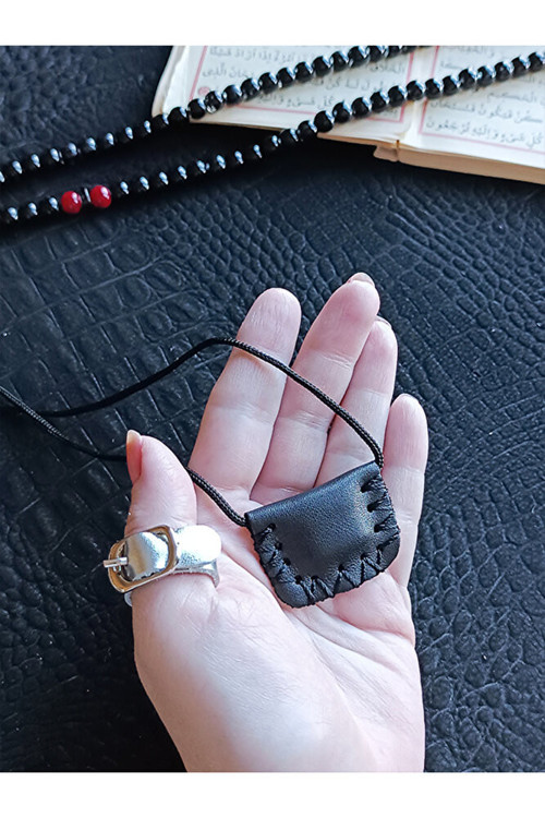 Mini Cevşen Dualı Kolye Muska Hakiki Deri El Yapımı Dörtgen