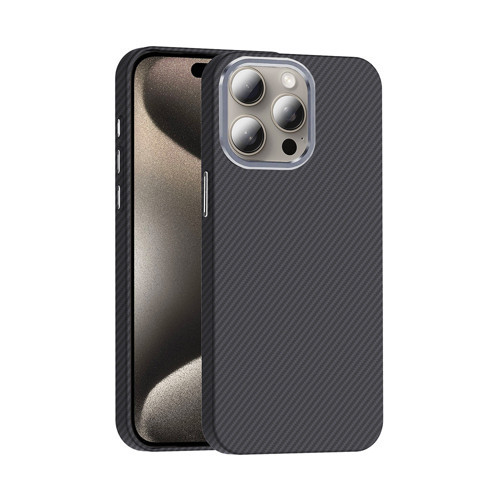 iPhone 15 Pro Kılıf M-safe Şarj Özellikli Karbon Fiber Görünümlü Gros Kılıf - Siyah