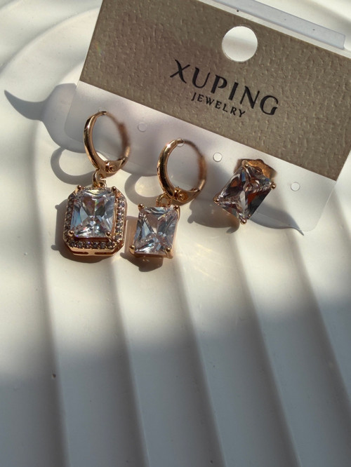 XUPING Gold Büyük Taşlı Dikdörtgen Sallantılı Küpe