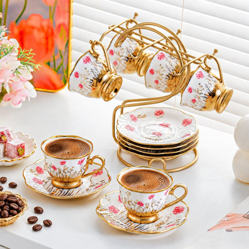 6 Kişilik 13 Parça Standlı Kahve Fincanı Seti 90 ml Çiçek Desenli Altın Detaylı K655 Pembe