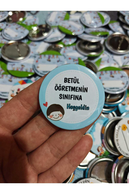 Öğretmeninin Sınıfına Hoş Geldin - Erkek Çocuk İğneli Rozet (20 ADET)