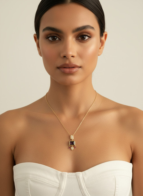 Accessories Kadın Altın Renk Mor Taşlı Geometrik Uçlu Kolye