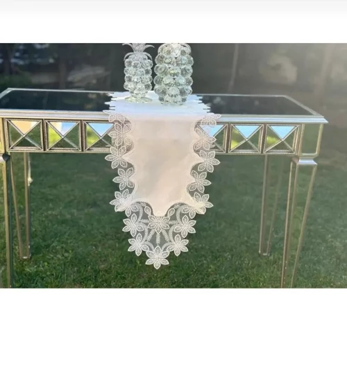 Çeyizlik Selena Model 5 Parça Dantelli Keten Runner Seti Masa Örtüsü Takımı