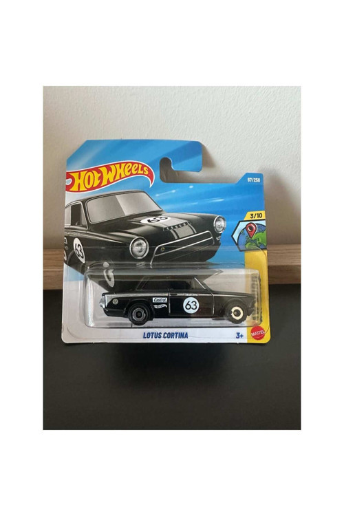 Lotus Cortina Siyah