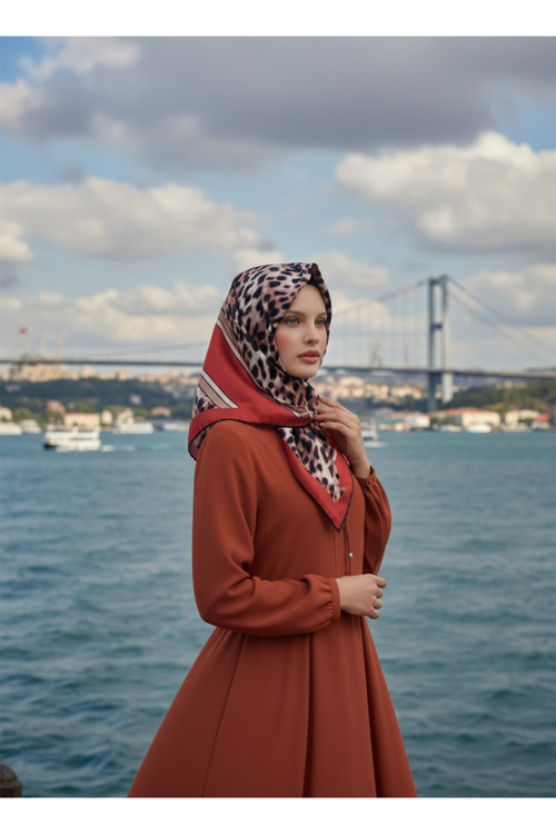 Leopar Lajivert Krem Eşarp