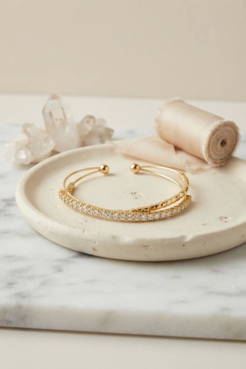Gold Renk Zirkon Taşlı Dorikalı Model Kadın Bileklik TJ-BB8876