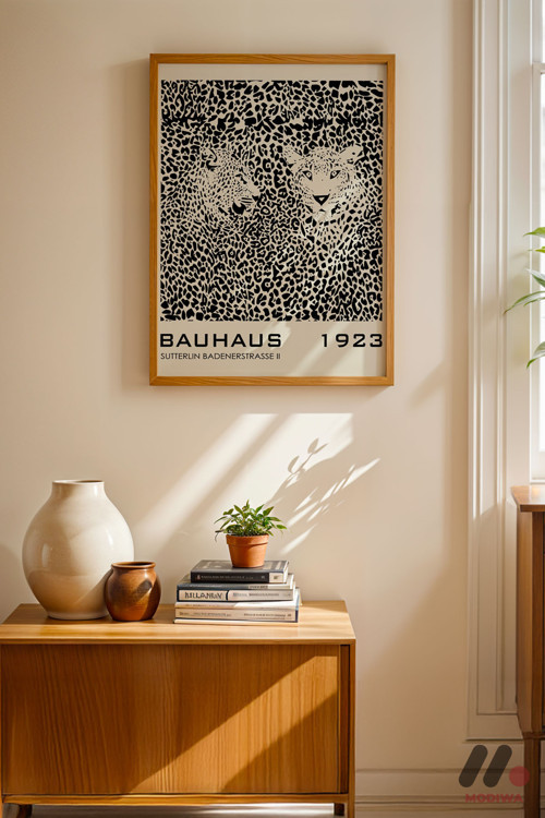 Bauhaus 1923 Leopar Desen Afişi, Ahşap Çerçeveli Duvar Tablosu - Modern Ev Dekorasyonu