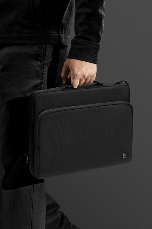 Defender A14 13.5-14.4 İnç Siyah Premium Notebook El Çantası - A14D3D3