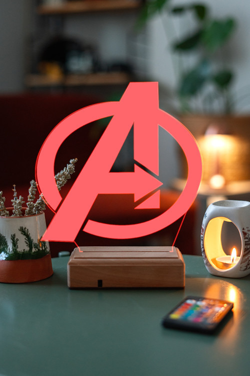 Avengers Hediye 16 Renk Kumandalı Dekoratif Lamba
