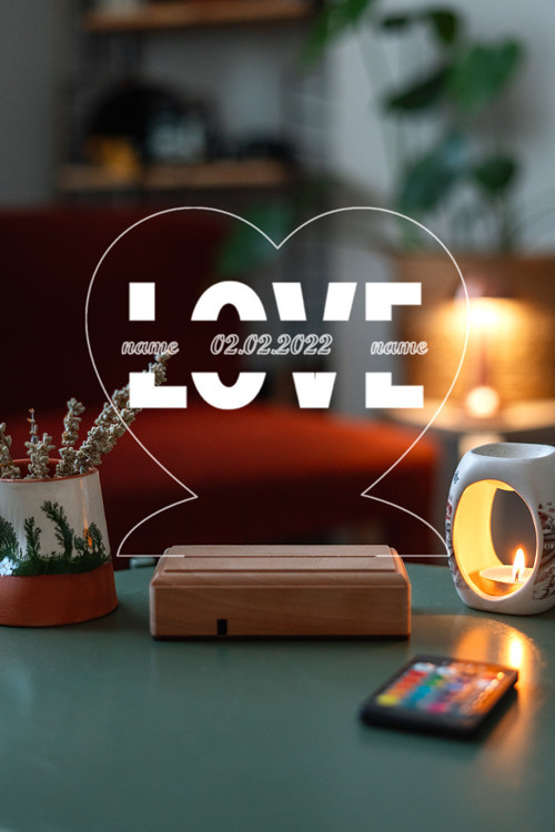 Sevgiliye Hediye Love İsimli Tarihli 16 Renkli Kumandalı Gece Lambası